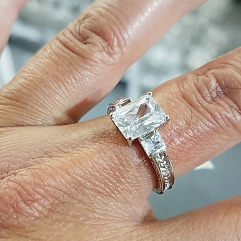3 stone Emerald cut Engagement Ring size 8